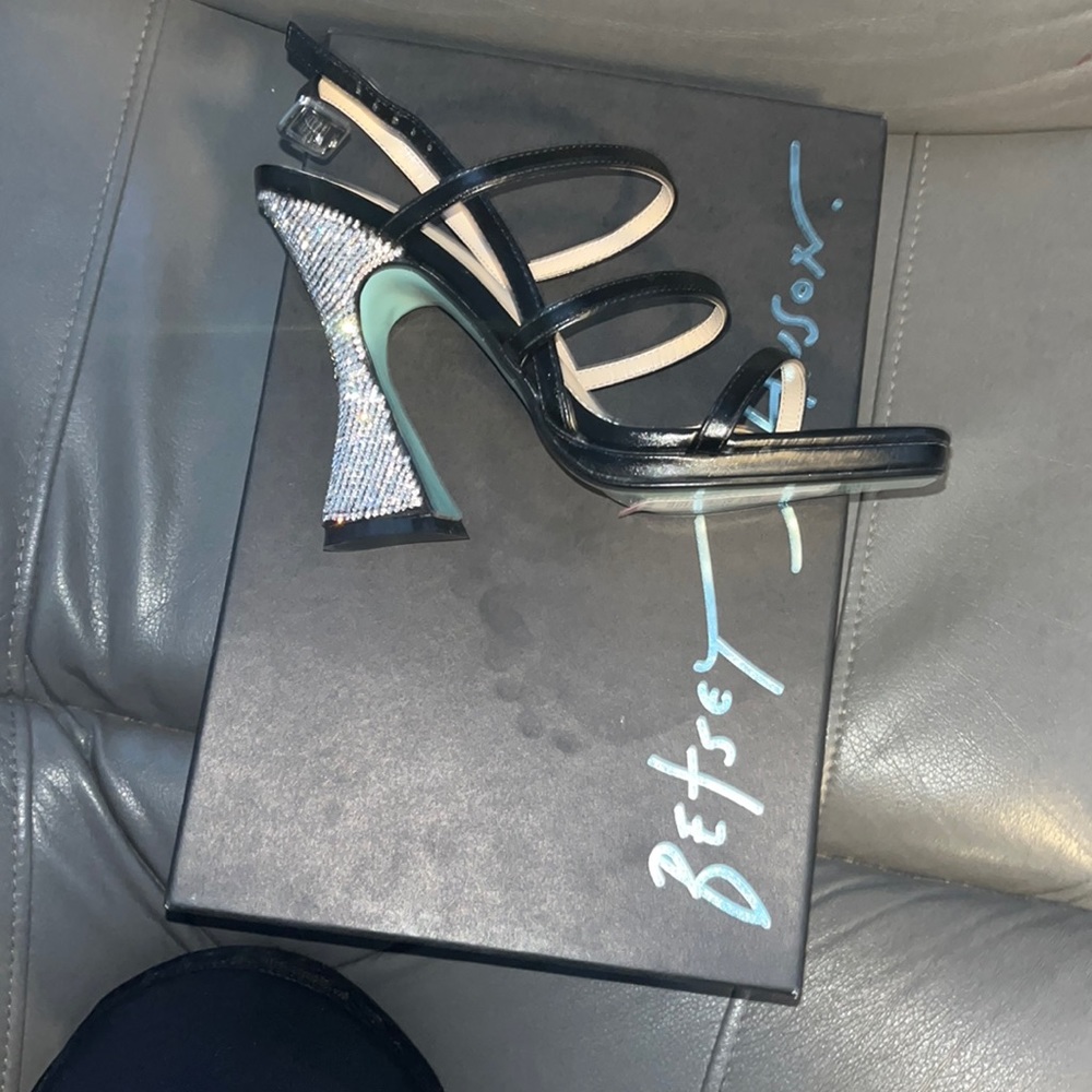 Betset Johnson heels size 7 New